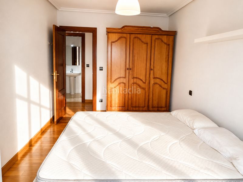 Foto f62c38d6-c934-4c74-a236-67437dcdbc95. Alquiler piso en Valdenoja Santander