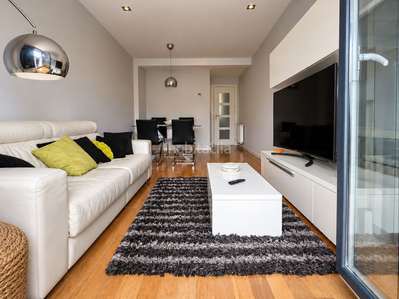 Foto c952ce63-9e03-4e89-93e6-72debb8fe110. Miete etagenwohnung mit heizung parking in Alisal - San Román Santander