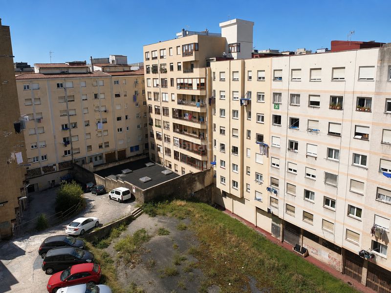 Foto b653cbba-e67c-4c59-90bd-1e8910919873. Alquiler piso en General Dávila Santander