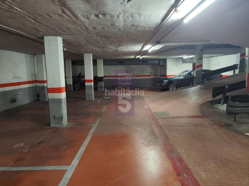 Foto db8d6de7-9b56-453b-97e4-0c6b27b95f6e. Lloguer aparcament cotxe a Vilapicina - Torre Llobeta Barcelona