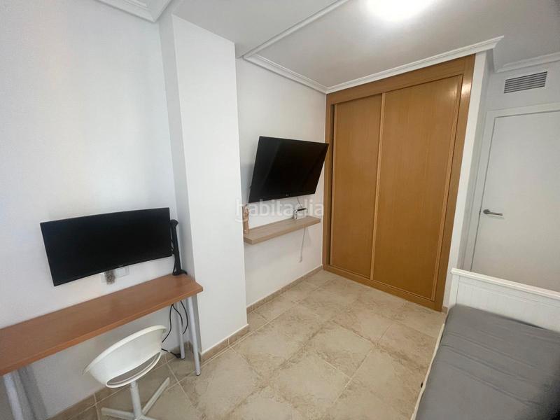 Foto 4381dc6b-3d12-40c4-b3c0-017877869f58. Alquiler apartamento precioso piso junto al mar en Vera