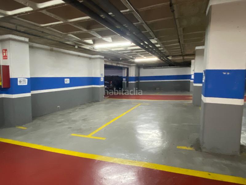 Foto be0493a3-7f2f-4bb7-add4-40940aebe8cf. Aparcament cotxe a Creu Alta Sabadell