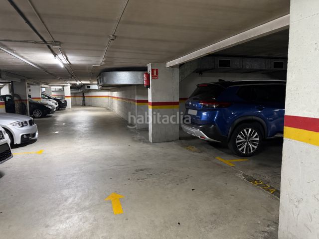 Foto ba2e8761-b054-4eae-8927-178839e01804. Aparcament cotxe a carrer de pitàgores 7 a Progrés Rubí