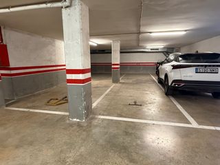 Car parking in Carrer de carles riba 7. Plaza de parking extra grande – 25 m² – capacidad 2/3 coches