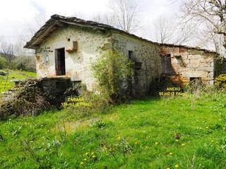 Casa a Lugar trueba 140. Cabaña adosada por trasera de 156 m2 constr. y anexo de 50 m2 co