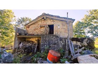 Casa in Lugar trueba 114. Cabaña pasiega indep. de 150m2 en 2 plantas con terreno de 10.12