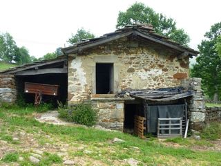 Casa a Lugar la sia 127. Cabaña ind. 172 m2 const. en 2 pltas. + anexo 15 m2 (1 pl.) + te