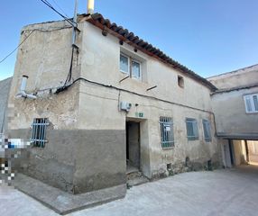 Semi detached house in Belmonte de Tajo. Inmobiliaria tagonia pone a la venta casa de pueblo en belmonte