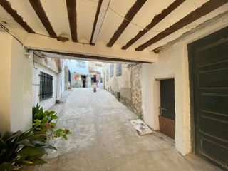 Country house in Belmonte de Tajo. Inmobiliaria tagonia pone a la venta casa de pueblo en belmonte