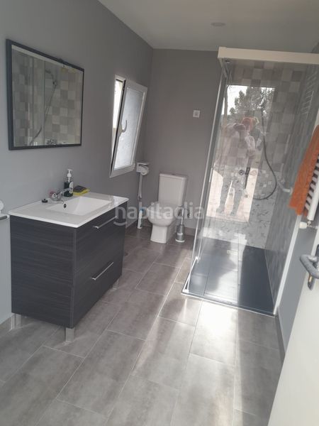 Foto 1c72ace2-b317-4aba-8f83-c655ec0b7890. Casa amb calefacció a Zona Industrial Arganda del Rey