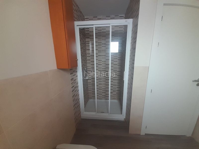 Foto d0f96f7f-5387-408c-8414-67cd0e14a5cb. Casa amb calefacció a Zona Industrial Arganda del Rey