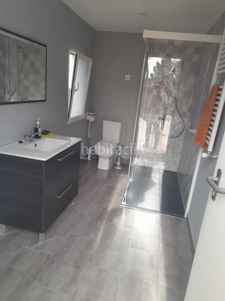 Foto de49890f-64ab-4a4d-bdac-a9cc3e0a3cfc. Casa amb calefacció a Zona Industrial Arganda del Rey