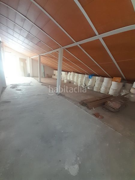 Foto efadd30a-0fcc-4221-89e7-b94b7ca4f6ea. Casa amb calefacció a Zona Industrial Arganda del Rey