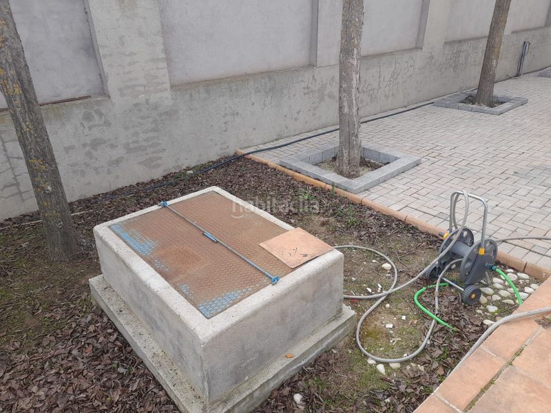 Foto f599cc6f-f5f3-4529-a262-d7e99c997450. Casa amb calefacció a Zona Industrial Arganda del Rey