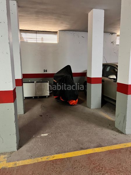 Foto 23896183-59f6-4532-8e00-6f0fe0935354. Aparcament cotxe a Campo Real