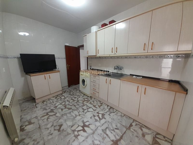 Foto 6b260939-2cfd-41a6-86d0-29659bb92f75. Casa amb calefacció a Estremera