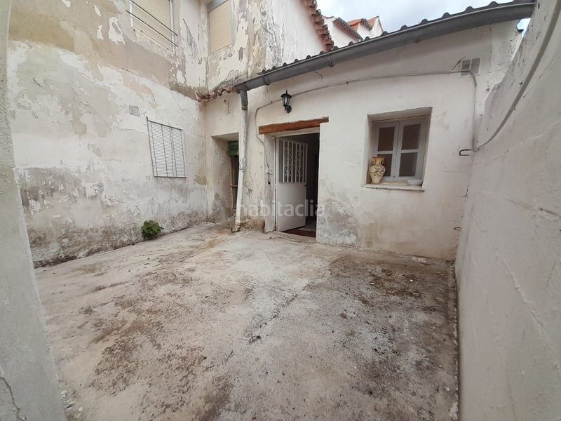 Foto eb078a06-c3e3-468c-b57a-aa86784a2f1d. Casa amb calefacció a Estremera