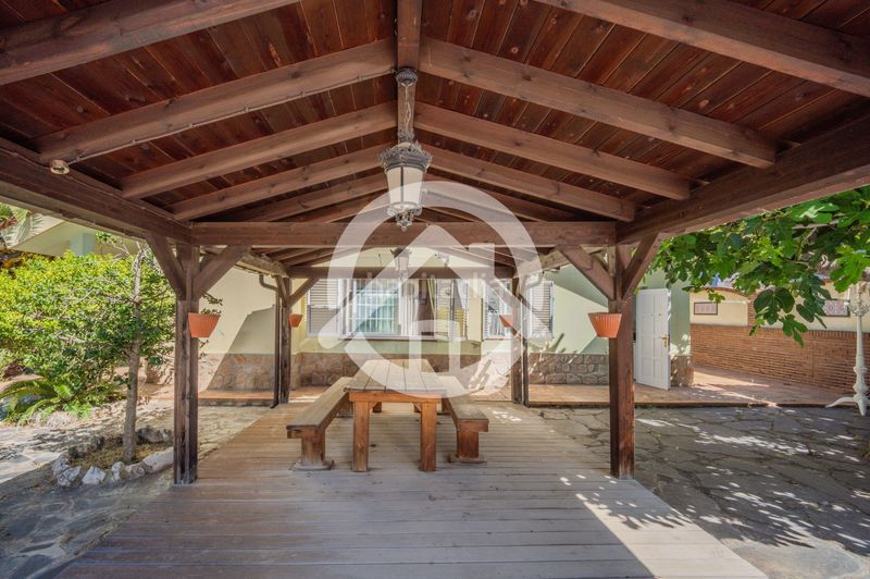Foto add05390-0750-4137-813e-f230239d61fd. Casa amb calefacció piscina a Campo Real