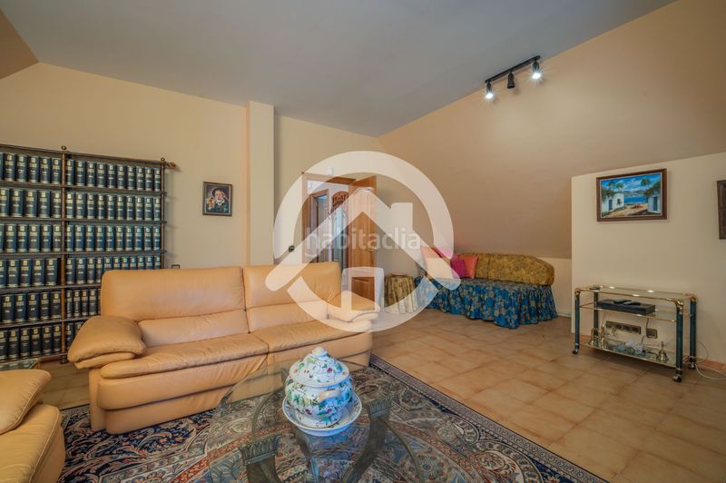 Foto ae9ced3b-f66b-4a76-8ce3-ff2731a4eb10. Casa amb calefacció piscina a Campo Real