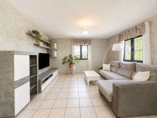 Maison à Nuevo Baztán Pueblo. Inmobiliaria tagonia presenta en exclusiva este magnífico chalet