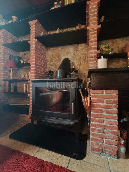Foto b3eb3833-0590-44ff-a74d-0b4045829b4b. Casa adossada amb calefacció a Luena