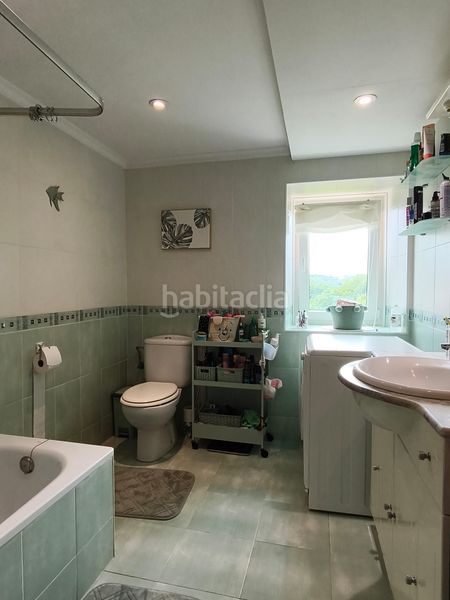 Foto ced766d8-4107-45e8-b1db-7815d56cdb2b. Casa adossada a Herrera Camargo