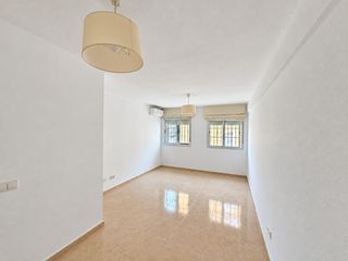 Etagenwohnung in Campo Real. Piso en planta baja con garaje y trastero en campo real
