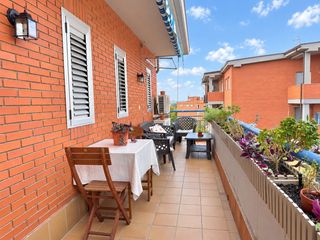 Etagenwohnung in Los Villares. Inmobiliaria tagonia presenta en exclusiva este fantástico piso