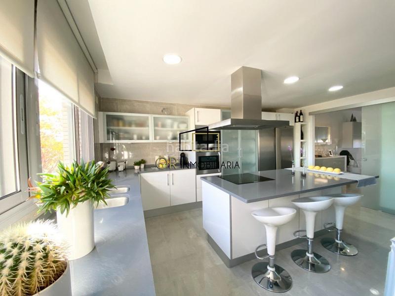 Foto 57981290-e0af-4879-a8df-ef4a13d28c25. Casa  de lujo 3 hab, 4 baños, 4 plantas, ascensor, garaje en Vilafranca del Penedès