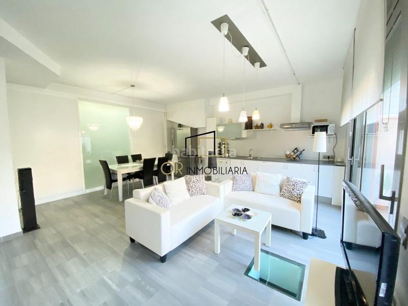 Foto f05748bd-d690-4b32-8102-7f3d95ab1c27. Casa  de lujo 3 hab, 4 baños, 4 plantas, ascensor, garaje en Vilafranca del Penedès