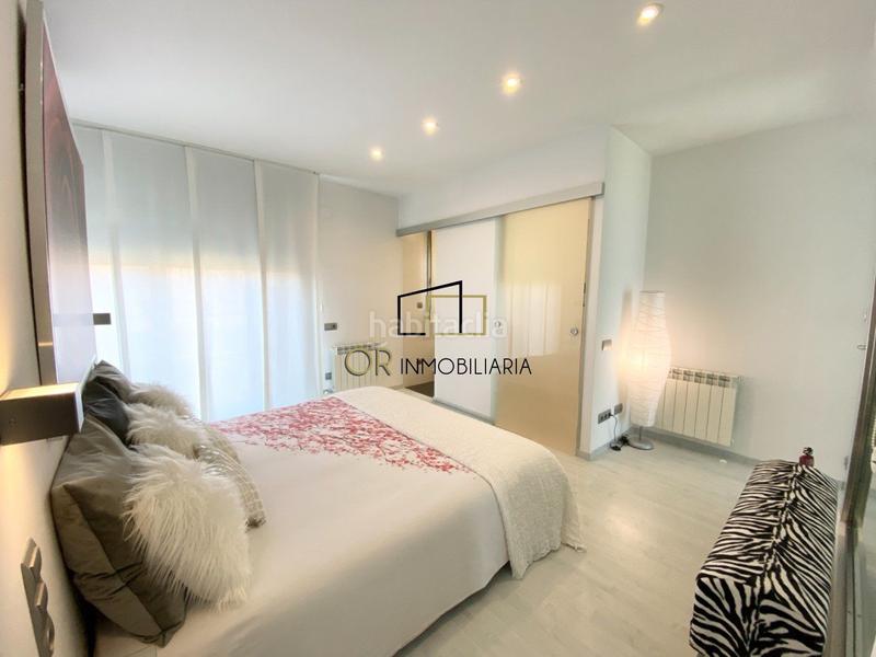 Foto f0c7f888-d7b5-4d36-8dd4-a436cbe151f6. Casa  de lujo 3 hab, 4 baños, 4 plantas, ascensor, garaje en Vilafranca del Penedès
