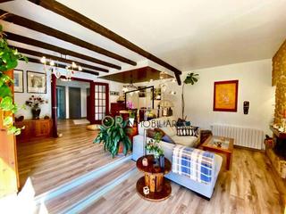Maison à Pacs del Penedès. Casa en pacs del penedès