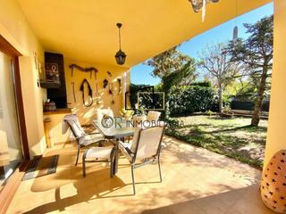 Casa a Pacs del Penedès. Casa en pacs del penedès