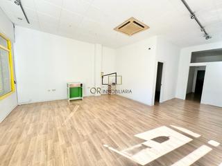 Location Local commercial à L´Espirall. Local comercial en alquiler, zona del espirall, vilafranca del p