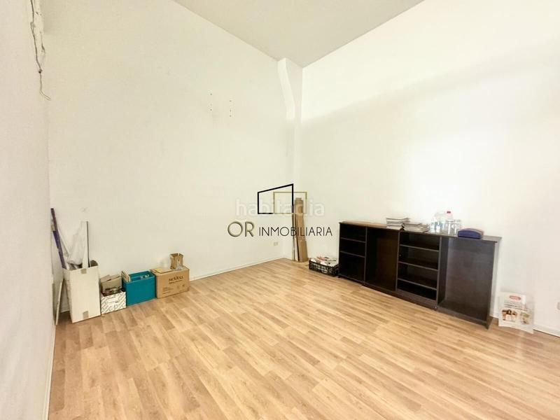 Foto 34f69708-2807-4753-b1e1-9794ddaa159b. Alquiler local comercial  en alquiler, zona del espirall, en Vilafranca del Penedès