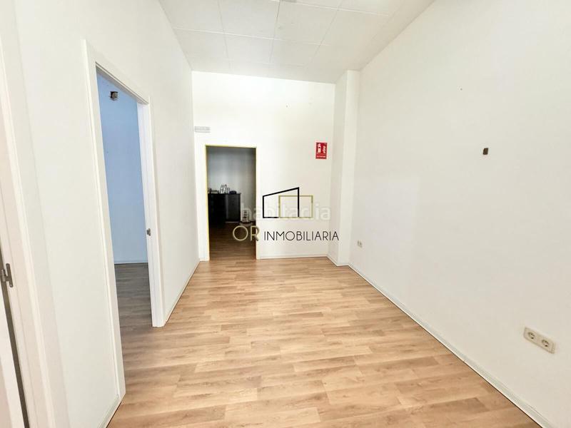 Foto 04ef630f-f964-4805-b881-80b526fc32db. Lloguer local comercial a L´Espirall Vilafranca del Penedès