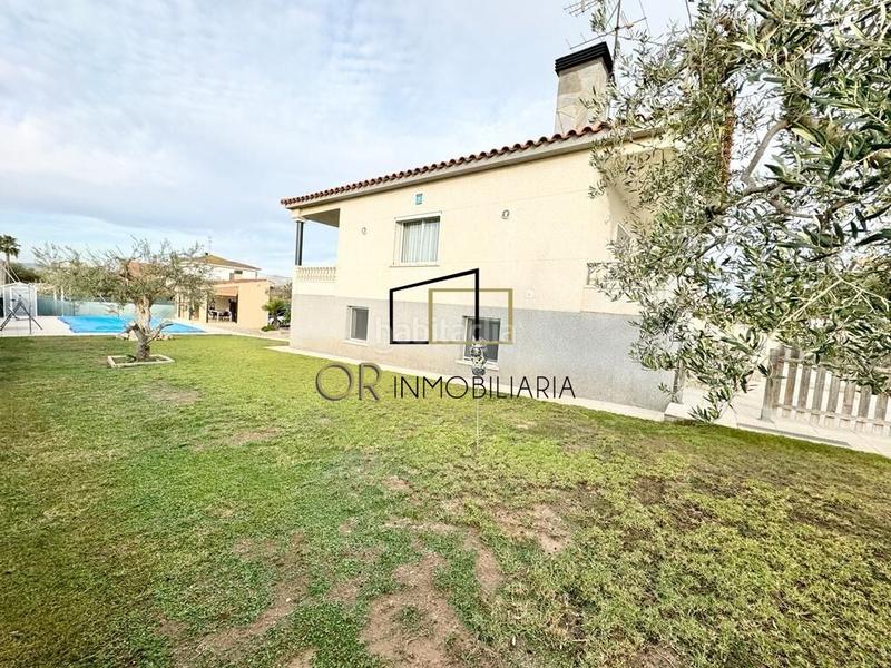 Foto 16a85fdf-36f7-4f7e-980a-0778b06fe0ce. Casa  independiente de 4 hab., jardín, piscina, garaje y barbacoa en el priorat de banyeres en Llorenç del Penedès