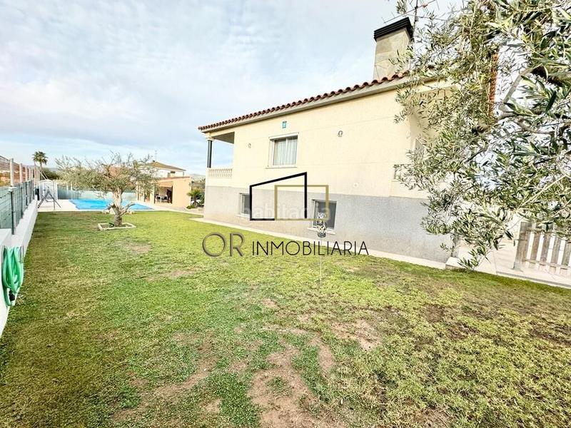 Foto 6984350b-d9e9-4e6f-ab8b-ed1f571fe2db. Casa  independiente de 4 hab., jardín, piscina, garaje y barbacoa en el priorat de banyeres en Llorenç del Penedès