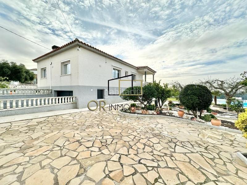 Foto 9c68c9ba-fc1c-4ecc-8707-fe7ae4fdefc7. Casa  independiente de 4 hab., jardín, piscina, garaje y barbacoa en el priorat de banyeres en Llorenç del Penedès