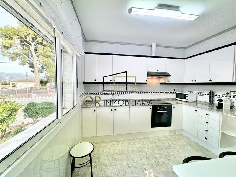 Foto b35f3a95-1bba-48ed-b508-8b3d0a13bac6. Casa  independiente de 4 hab., jardín, piscina, garaje y barbacoa en el priorat de banyeres en Llorenç del Penedès