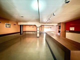 Lloguer Local Comercial a Poble Nou. Local comercial de 175m2 en la zona de pobla nou, vilafranca del