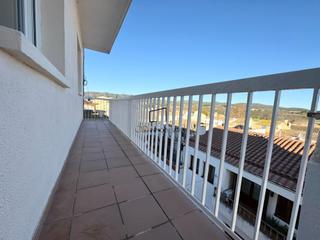 Appartement à Castellví de la Marca. Impresionante piso reformado de 3 habitaciones en munia castellv