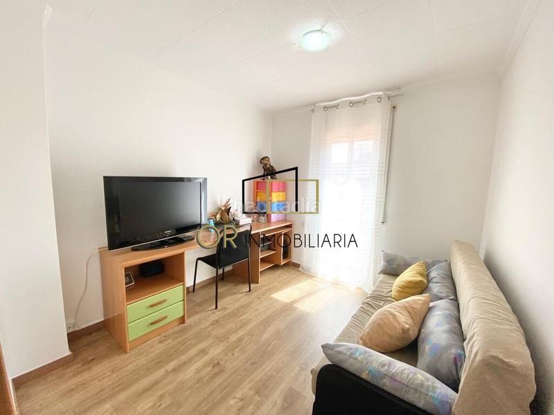 Foto 58ffd8ba-bc17-4e2b-afa2-5ee77950d579. Casa  adosada con terraza, jardín y 4 habitaciones en Santa Margarida i els Monjos