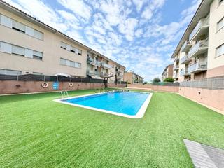 Pis a Els Monjos. Acogedor piso de 1 habitacin con zona comunitaria y piscina en