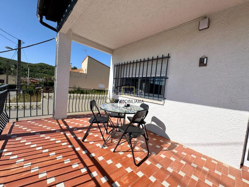 Foto 025f31da-22e2-4984-8e2f-b4f94a9a525a. Casa acogedora casa independiente con jardín, piscina y sala de fiestas en Pontons