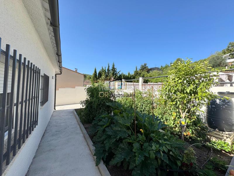Foto 42d2b6f5-dc74-4a69-a985-d677f4c72747. Casa acogedora casa independiente con jardín, piscina y sala de fiestas en Pontons