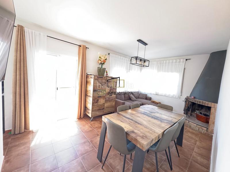 Foto 63ded387-42c5-461c-a67e-58f6e02d3dce. Casa acogedora casa independiente con jardín, piscina y sala de fiestas en Pontons