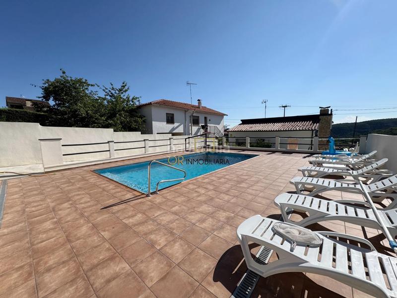 Foto 8ea1bcf4-0aca-4771-afa0-6a01fa570afe. Casa acogedora casa independiente con jardín, piscina y sala de fiestas en Pontons
