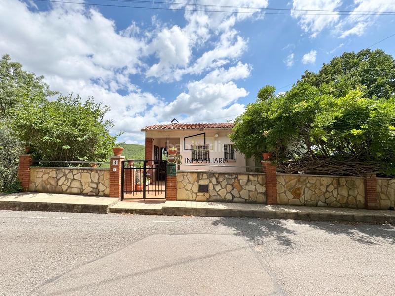 Foto 13f82f7d-2b98-4a20-9e32-be58b4ab3157. Casa a Mediona