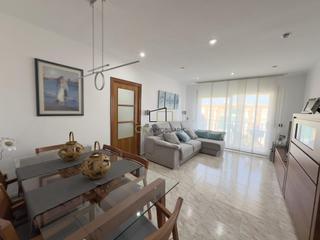 Pis a L´Espirall. Amplio piso de 4 habitaciones con balcón y trastero en vilafranc